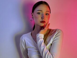 AlanaGonsalez online